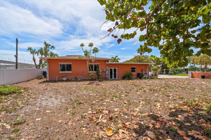 4 bedroom Single Family Residence at 630-650 79th Avenue, St. Petersburg Beach North, St Pete Beach — photo 4