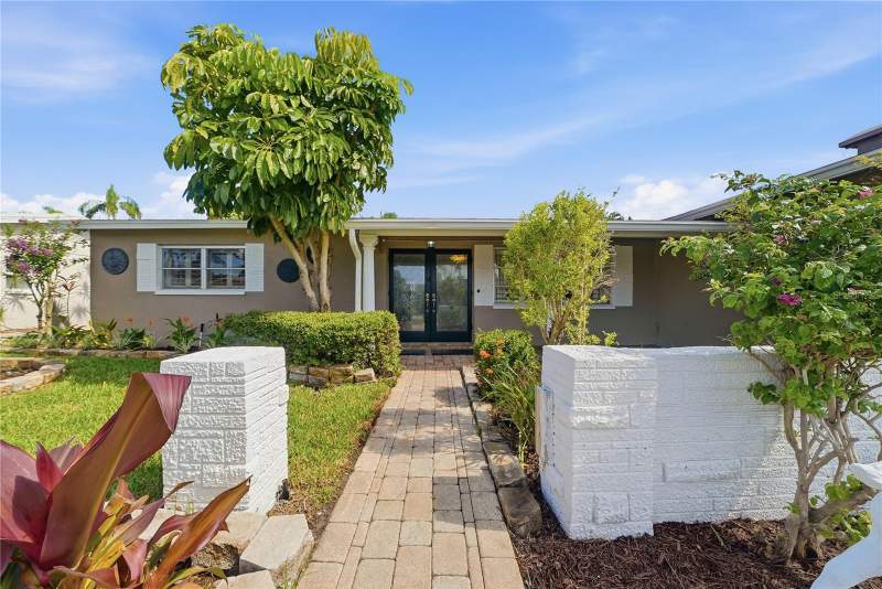 3 bedroom Single Family Residence at 10919 129th Avenue, Orangewood Estates Sub Sec 2, Largo — photo 2