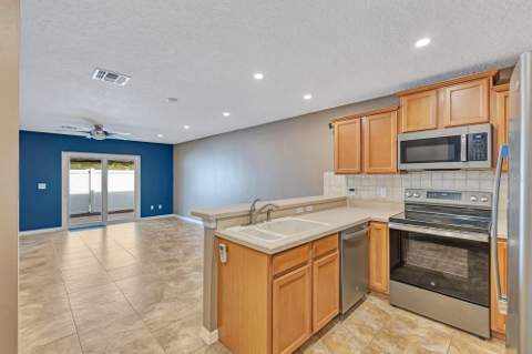 942 Coquina Rock Street, Orlando FL - photo 14 of 46