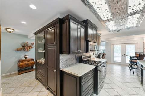 13502 Country Club Drive, Tavares FL - photo 10 of 45