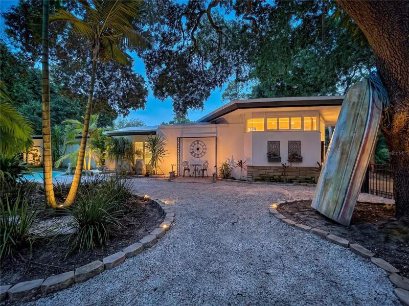 4 bedroom Single Family Residence at 1653 SUNNYBROOK LANE, SUNNYBROOK FARMS, CLEARWATER — photo 5