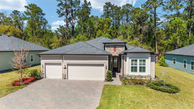 1129 SE 42ND ROAD home for sale in Bellechase