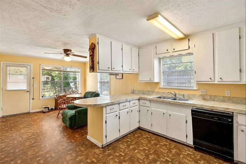 2 bedroom Single Family Residence at 14953 SE 107th Avenue, Bloch Brothers, Summerfield — photo 4