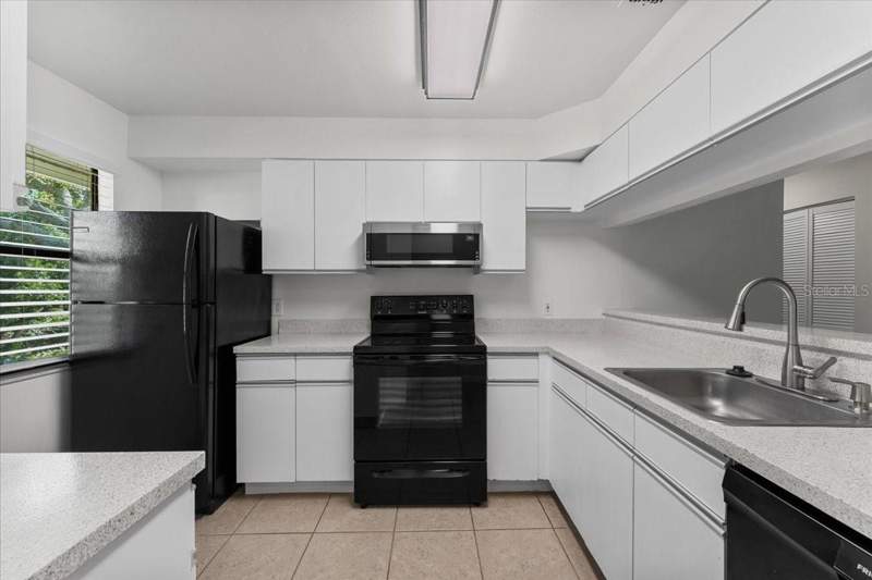 2 bedroom Condominium at 3001 58th Avenue #1106, Arbor Grove Condo, St Petersburg — photo 4
