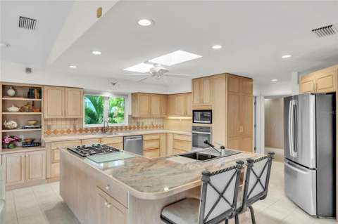 103 Sunset Lane, Anna Maria FL - photo 18 of 54