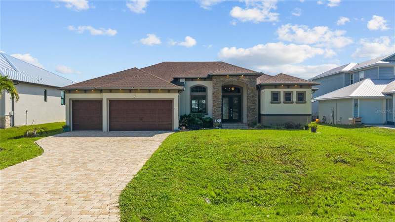 3 bedroom Single Family Residence at 349 Springview Circle, Port Charlotte Sec 010, Port Charlotte — photo 3