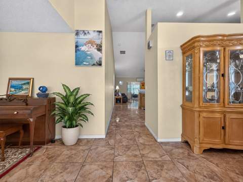 1048 Hill Mount Drive, Minneola FL - photo 6 of 40