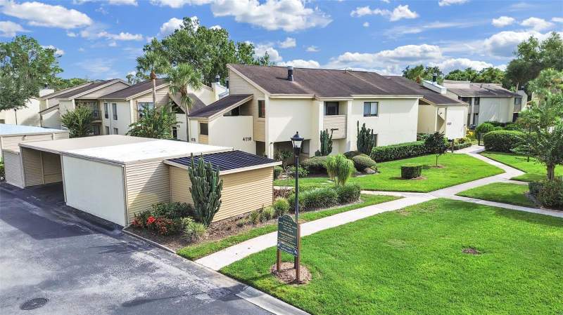 Carrollwood Village Pine Lake