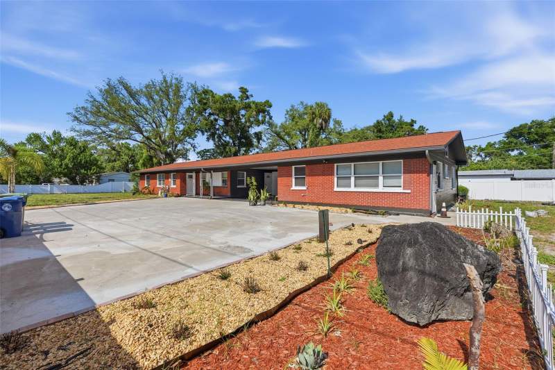 10107 N ASTER AVENUE home for sale in Castle Heights