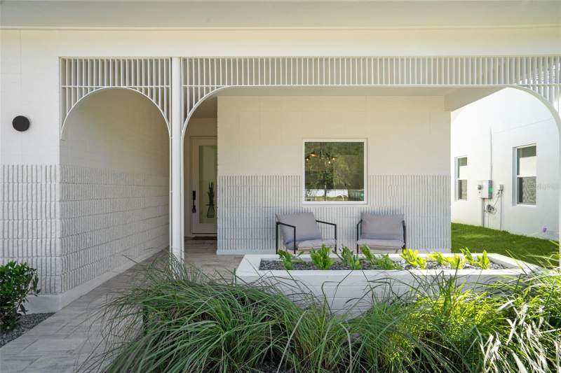 4 bedroom Single Family Residence at 438 Skyfield Court, Boulevard Oaks Of Lady Lake, Lady Lake — photo 2