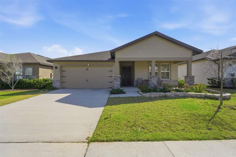 1797 SUNDANCE CHASE ROAD home for sale in Minneola Hills