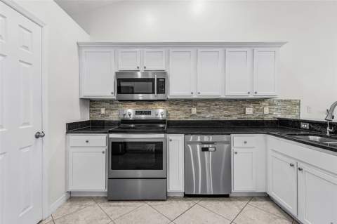 3310 NW 5th Terrace, Cape Coral FL - photo 13 of 40
