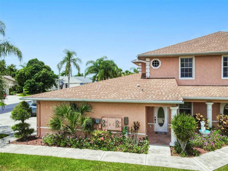 3 bedroom Condominium at 19977 Lake Vista Circle #17D, Kings Green/Majestic Ph 2 Bldg, Lehigh Acres — photo 4