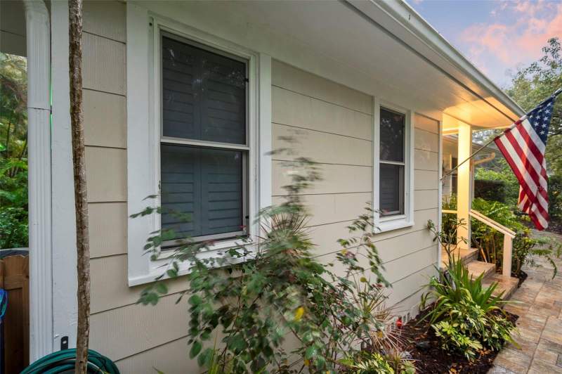 2 bedroom Single Family Residence at 501 Broadway, Fenway-On-The-Bay, Dunedin — photo 3