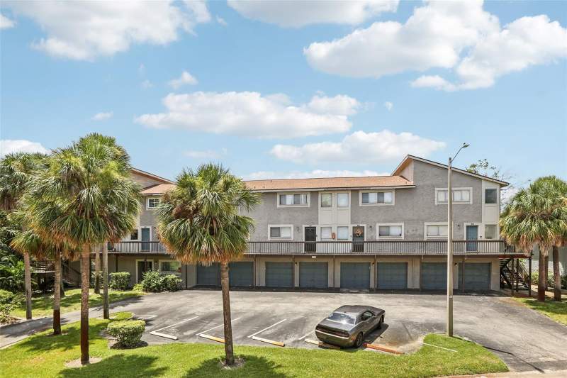2 bedroom Condominium at 6325 Newtown Circle #25B2, North Bay Village Condo, Tampa — photo 2