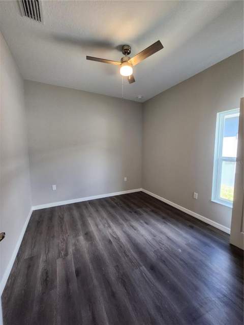5016 Finders Court, Tampa FL - photo 8 of 18
