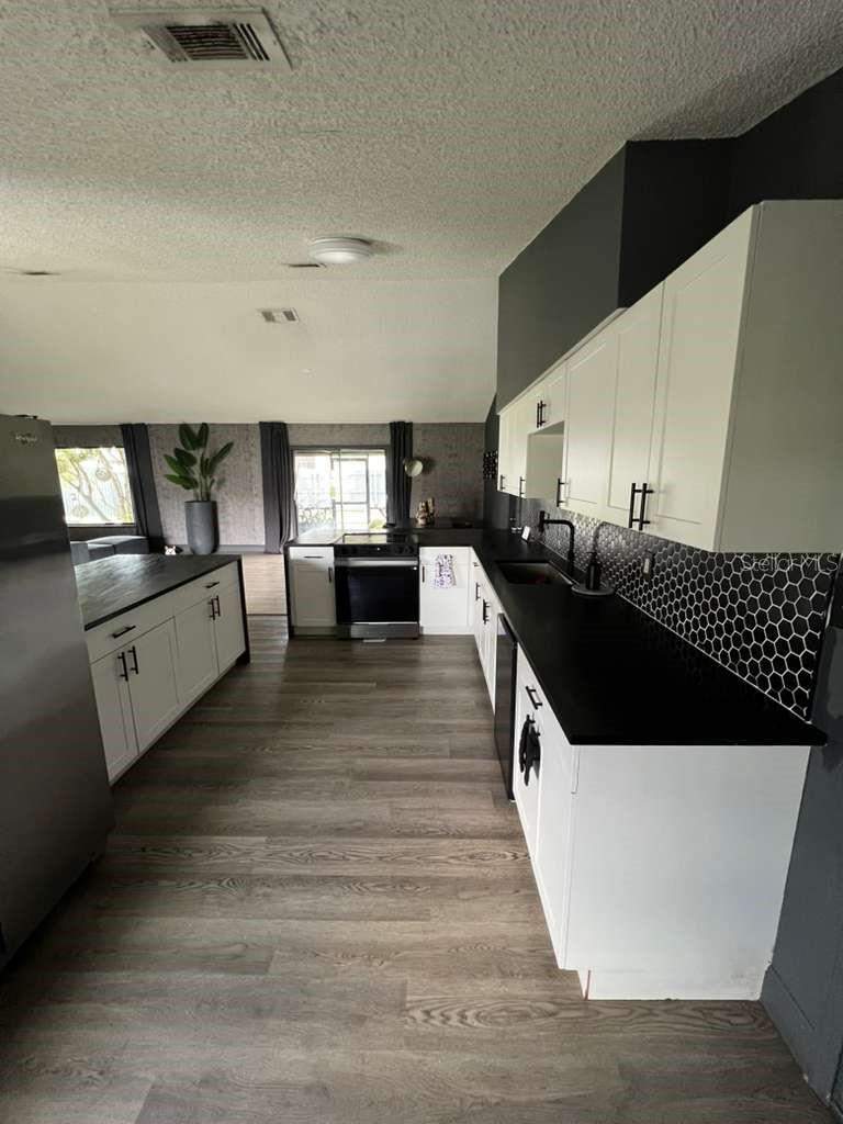 4 bedroom Single Family Residence at 906 San Paulo Way, Poinciana Village 1 Nbhd 2, Kissimmee — photo 5