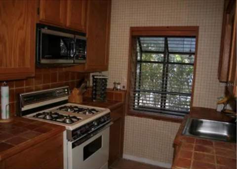 826 N Westmoreland Drive, Orlando FL - photo 9 of 13
