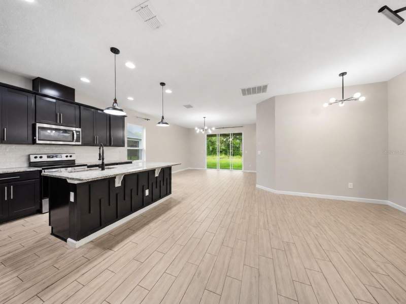4 bedroom Single Family Residence at 1034 Chelan Falls Drive, Lakewood Park Ph 1, Deland — photo 5