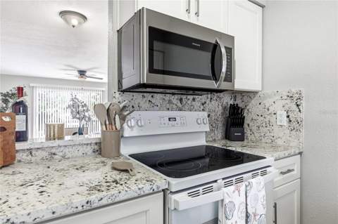 2744 Hidden Lake Boulevard #C, Sarasota FL - photo 12 of 29