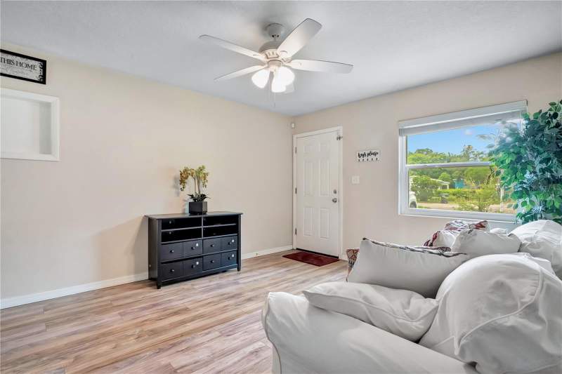 3 bedroom Single Family Residence at 4901 Bristol Court, Pine Hills Sub 10, Orlando — photo 2