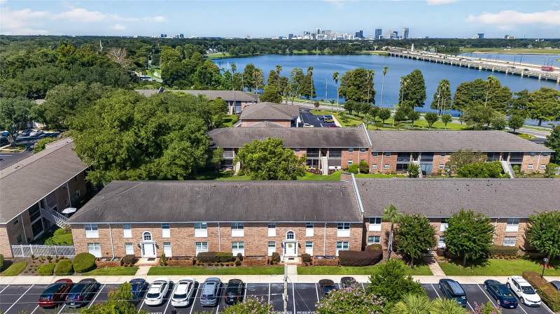 2 bedroom Condominium at 4386 Lake Underhill Road #D, Plantation Apts Orlando, Orlando — photo 3