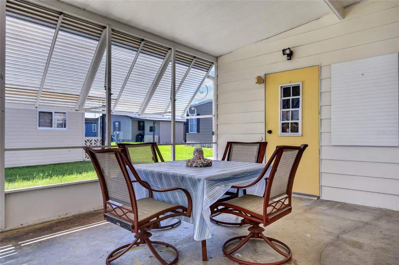 2 bedroom Manufactured Home at 501 La Playa Circle, La Casa Mhp Co-Op, North Port — photo 3