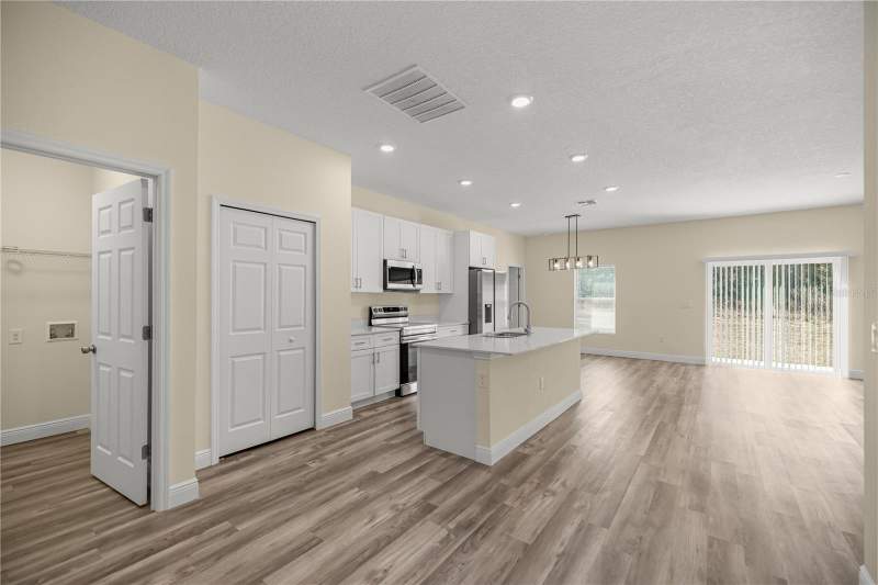 4 bedroom Single Family Residence at 13745 SW 43rd Circle, Marion Oaks, Ocala — photo 4