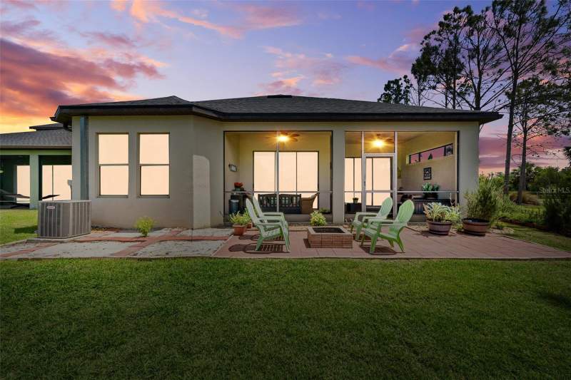 4 bedroom Single Family Residence at 4501 Rolling Green Drive, Country Walk Increment C Ph 01, Wesley Chapel — photo 2