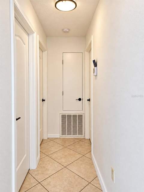 1064 Deer Hollow Boulevard, Sarasota FL - photo 10 of 27