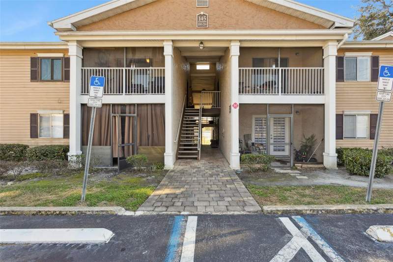 145 N PEARL LAKE CSWY #208 home for sale in Cove at Pearl Lake