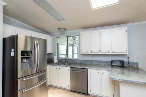 7379 Del Rio Avenue, Brooksville FL - photo 17 of 35