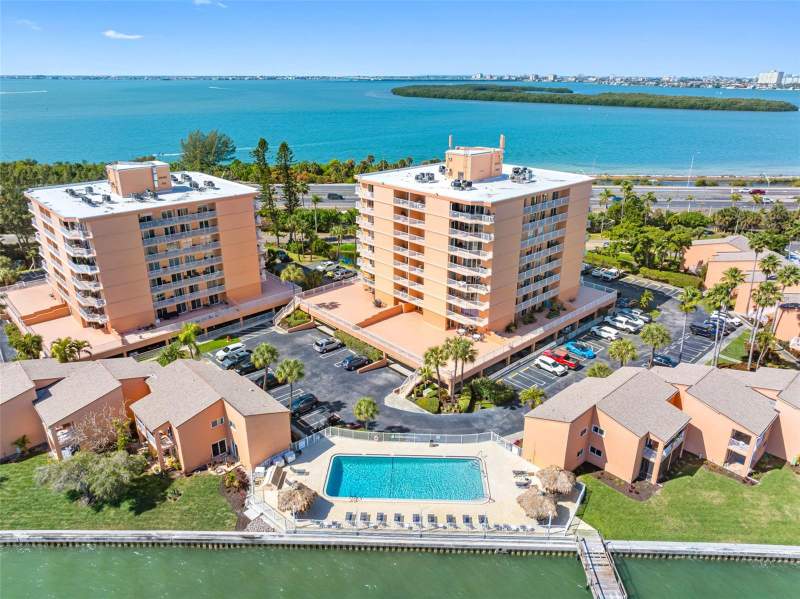 3 bedroom Condominium at 7430 Sunshine Skyway Lane #406, South Bay Condo, St Petersburg — photo 4
