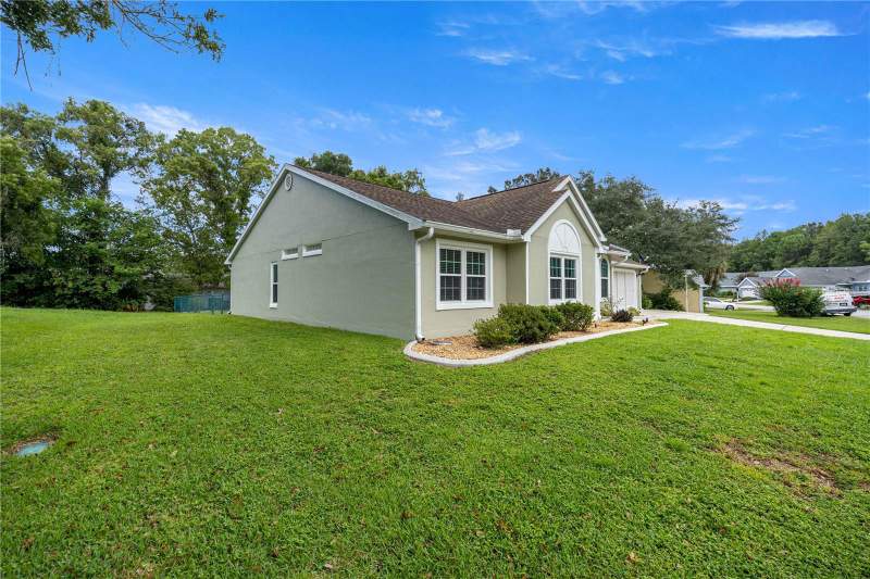 3 bedroom Single Family Residence at 11415 SW 78th Circle, Oak Run Timbergate, Ocala — photo 3