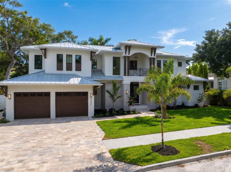 6 bedroom Single Family Residence at 3800 Flores Avenue, Granada, Sarasota — photo 2