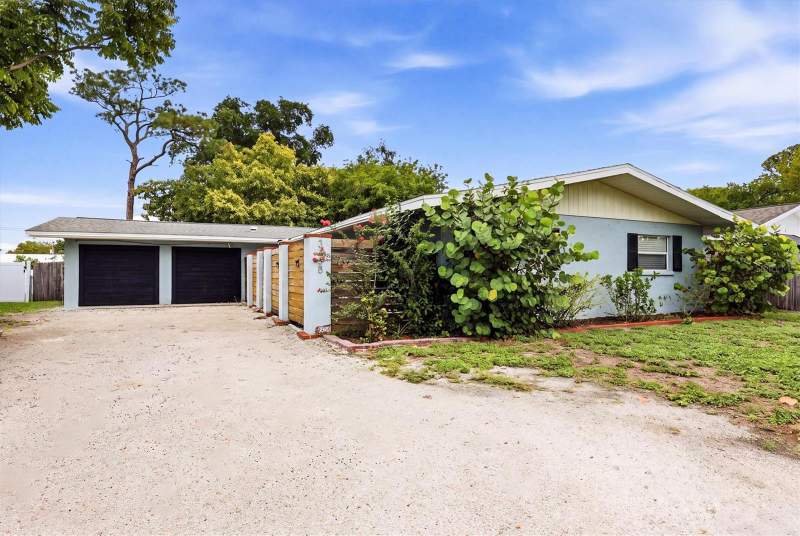 4 bedroom Single Family Residence at 3408 17th Avenue, Country Club Heights, Bradenton — photo 2