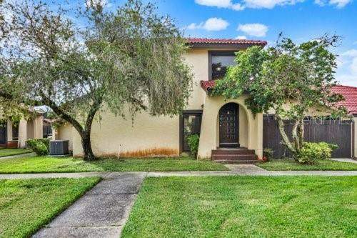 451 HUNTER CIRCLE home for sale in Coopersmith Village at Poinciana