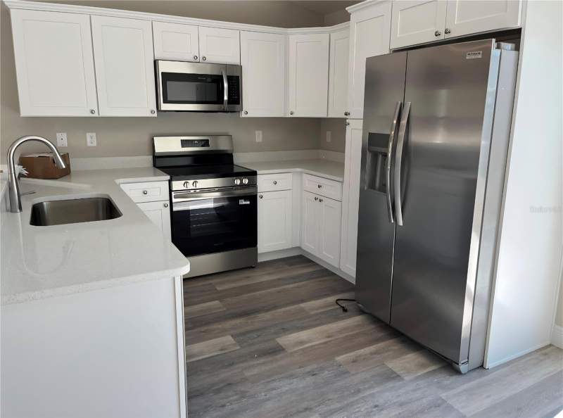 3 bedroom Single Family Residence at 10304 SE 126th Lane, Lake Weir Heights, Belleview — photo 3