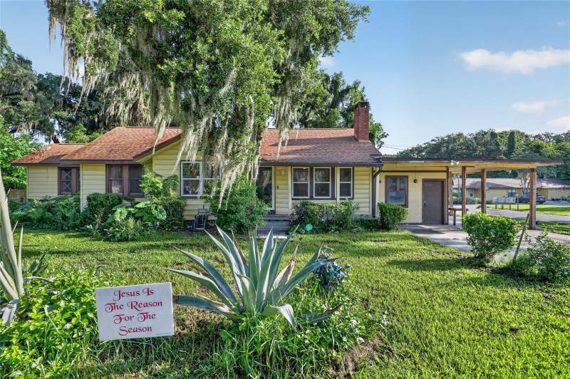 3 bedroom Single Family Residence at 833 NE 28th Street, Magnum 2000, Ocala — photo 2