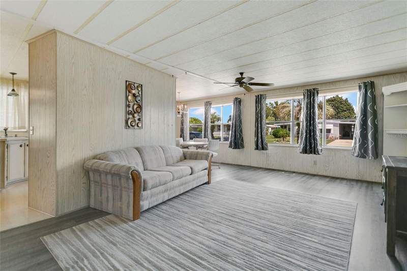 2 bedroom Manufactured Home at 1207 Apache Circle, Tavares Lake Frances Estates, Tavares — photo 4