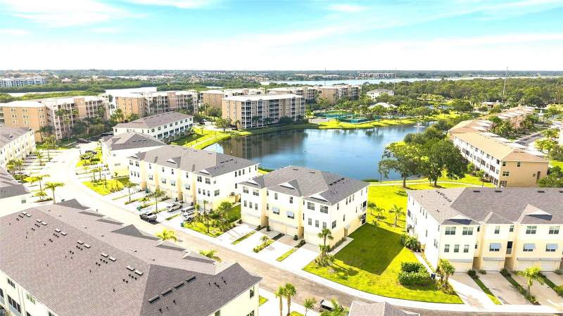 Townhomes Of Seminole Isle