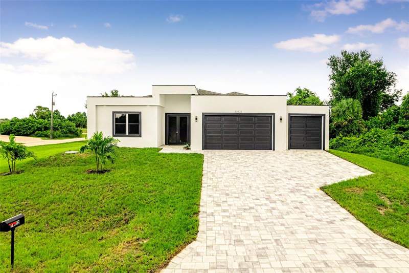 4 bedroom Single Family Residence at 13332 Boabadilla Lane, Port Charlotte Sec 058, Port Charlotte — photo 2