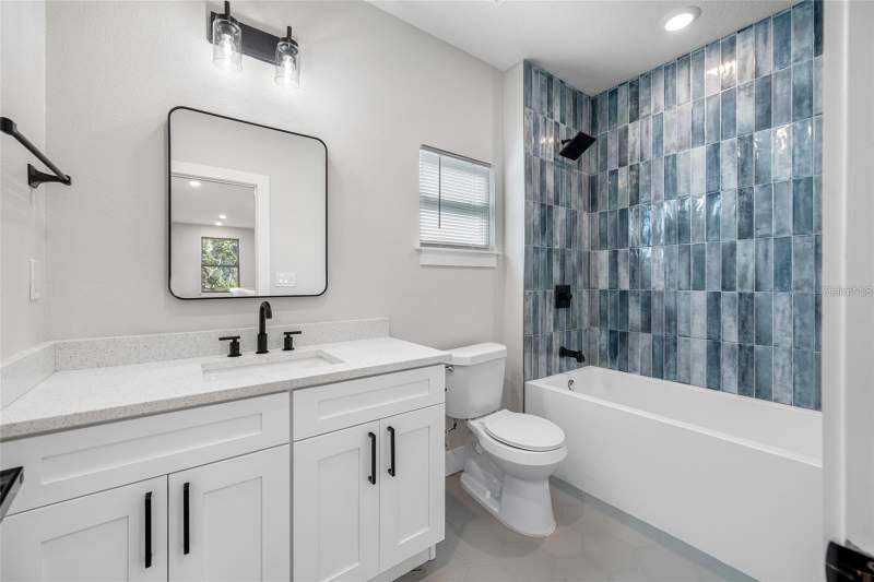 7 bedroom Single Family Residence at 1039 53rd Avenue, Franklin Heights, St Petersburg — photo 5