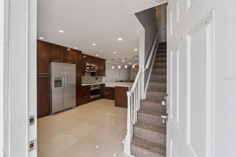 2 bedroom Condominium at 4779 Coquina Key Drive, Waterside At Coquina Key South, St Petersburg — photo 3