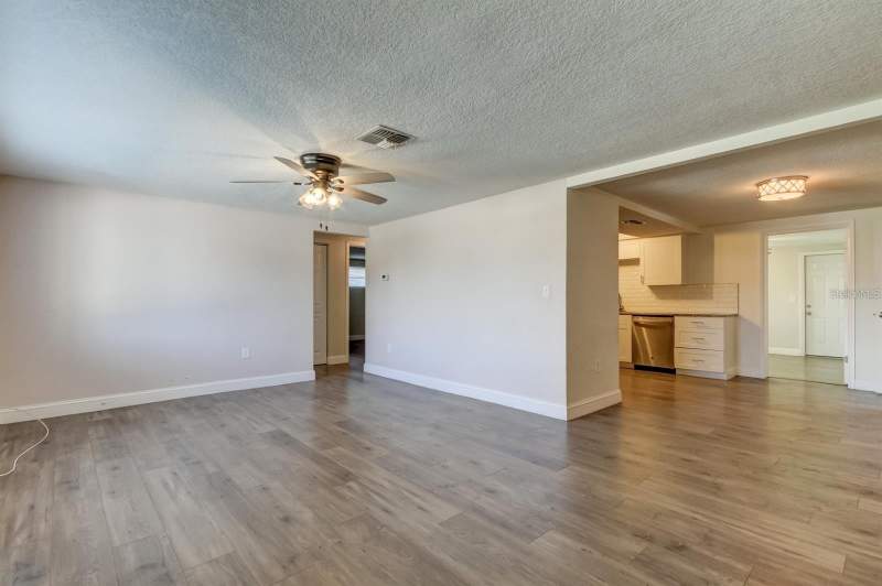 4 bedroom Single Family Residence at 7144 Fairfax Drive, Embassy Hills, Port Richey — photo 3