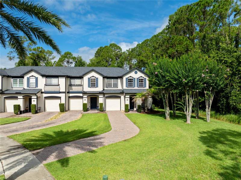 4 bedroom Townhouse at 10212 Park Commons Drive, Moss Park Commons, Orlando — photo 3
