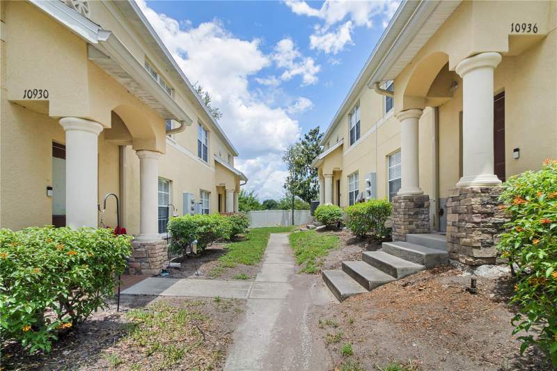 3 bedroom Condominium at 10932 Brickside Court #10932, Summerfield Village, Riverview — photo 2
