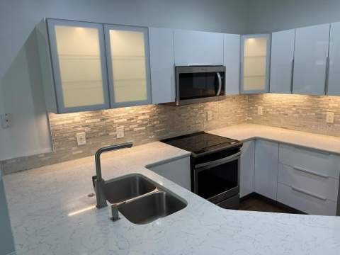 3153 Capri Isle Way, Orlando FL - photo 10 of 39