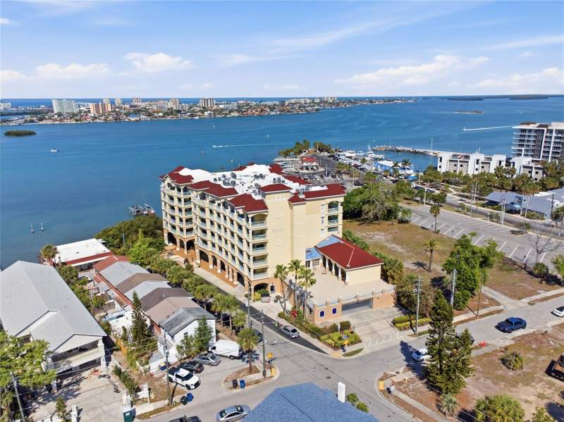 3 bedroom Condominium at 700 N Osceola Avenue #305, Bayview Condo Clearwater, Clearwater — photo 2