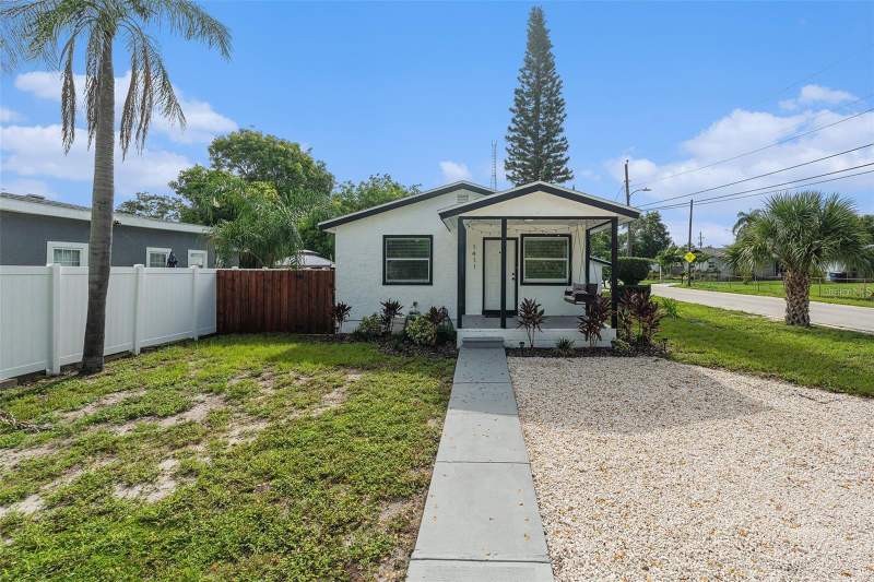 2 bedroom Single Family Residence at 1411 S Madison Avenue, Duncans A H Resub, Clearwater — photo 5